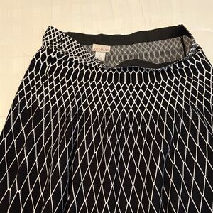 Black and White Knit Women's Skirt